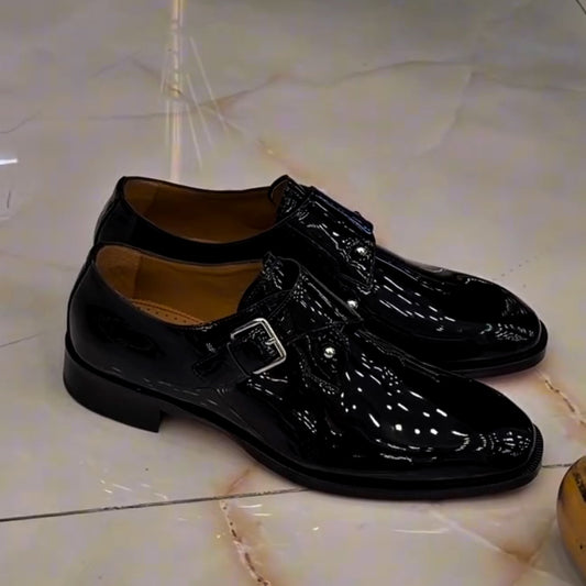 Flat-Sole Buckle Business Shoes