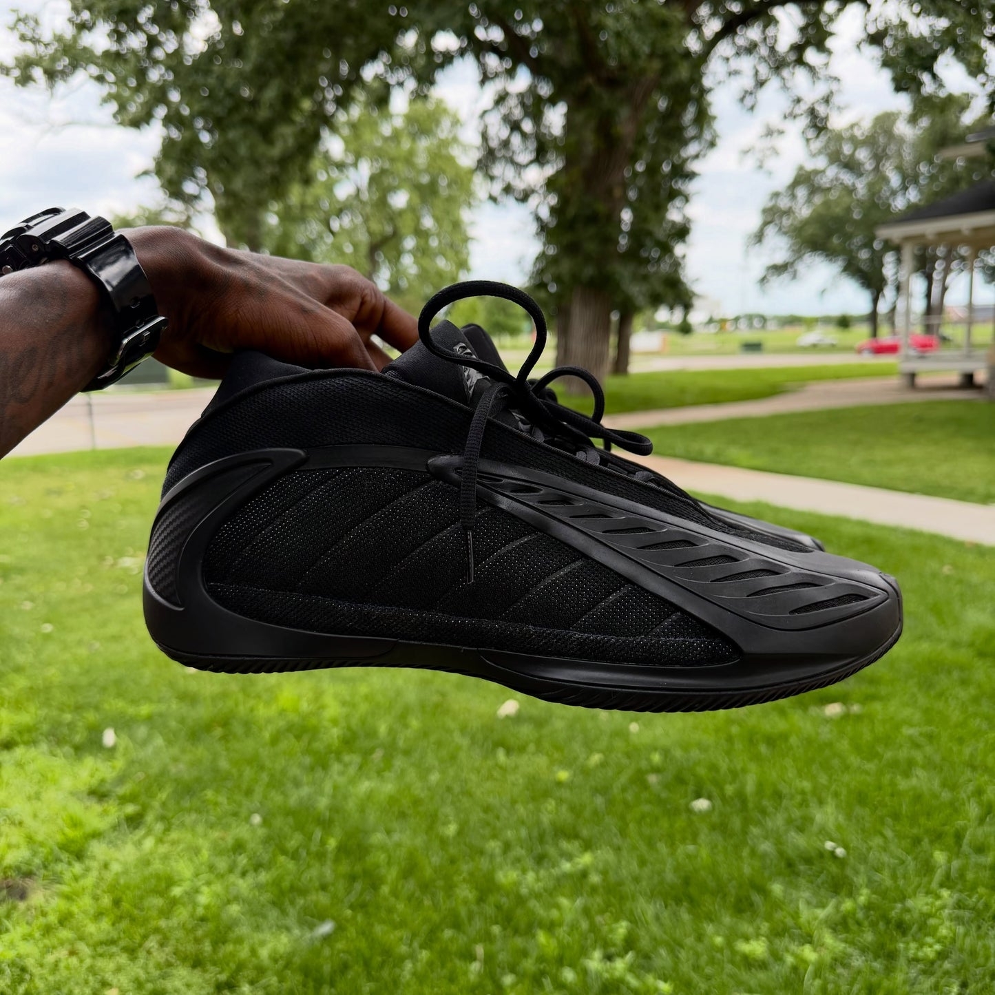 Black Basketball Shoes